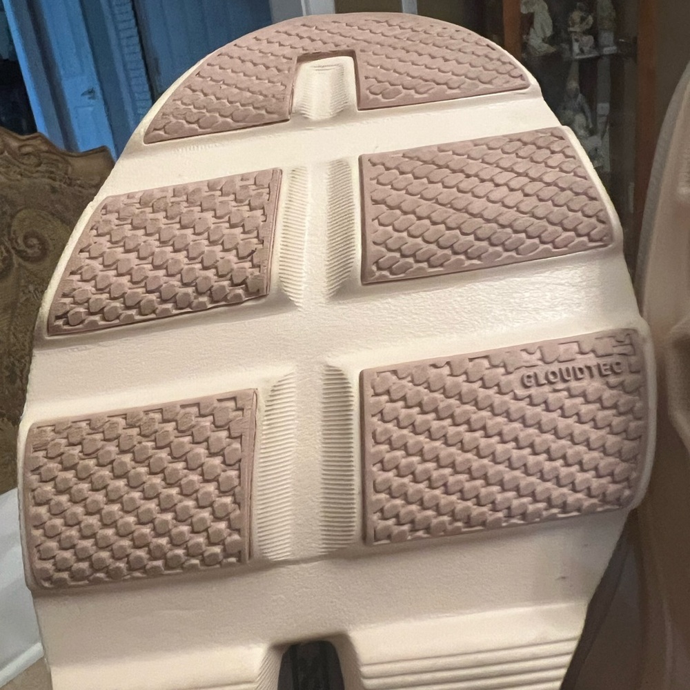 On Cloud Cloudmonster Speedboard Running Women's … - image 9